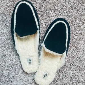 New UGG Lane Loafers Size 10